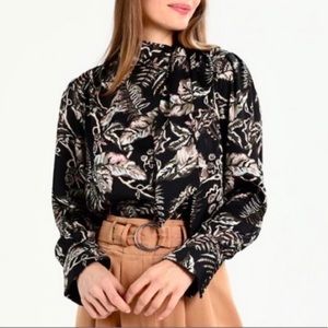 Banana Republic Tie Neck Blouse L